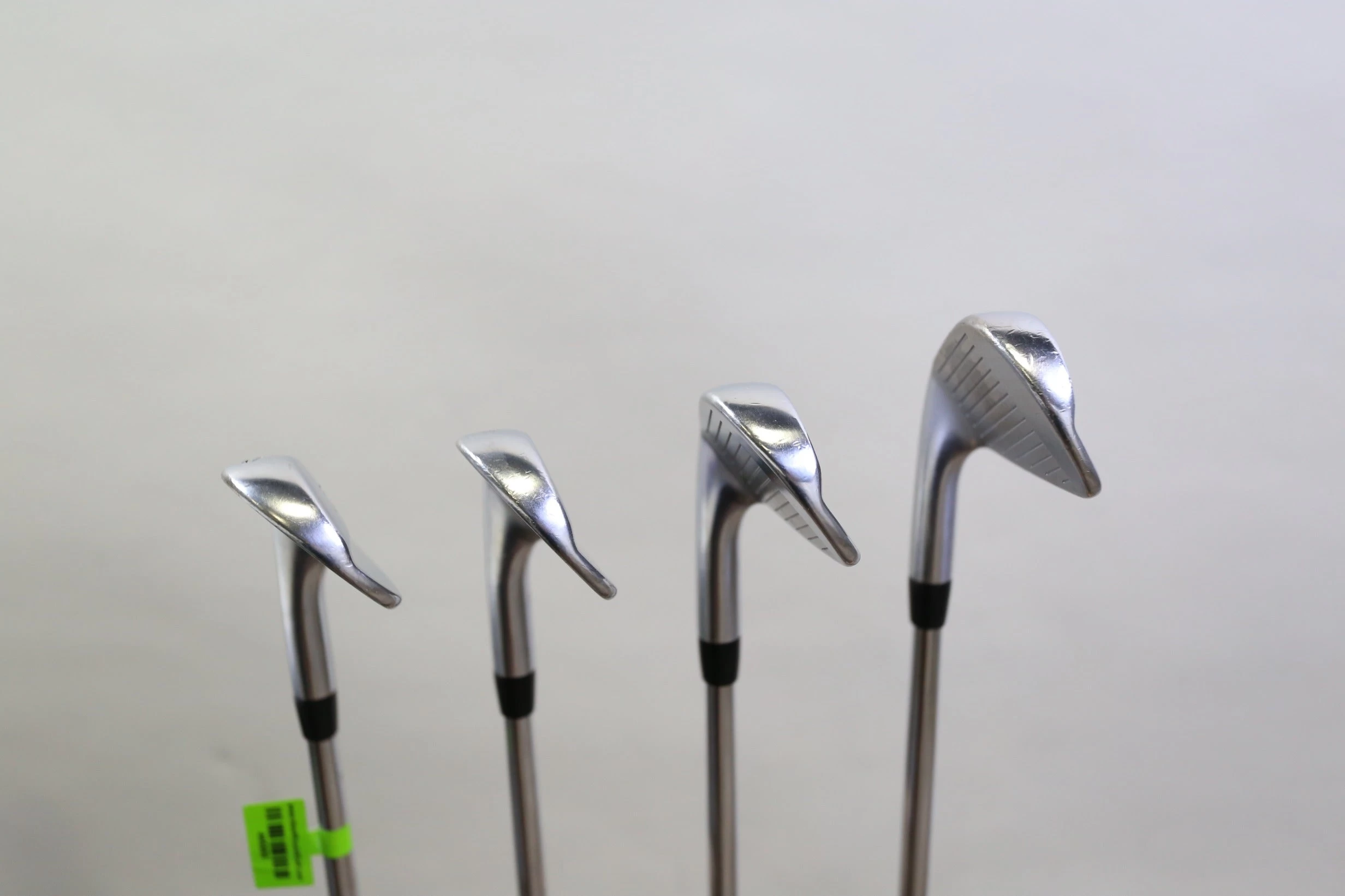 Titleist 620 MB 7-9, PW Iron Set RH True Temper Dynamic Gold Shafts Extra Stiff - Image 3