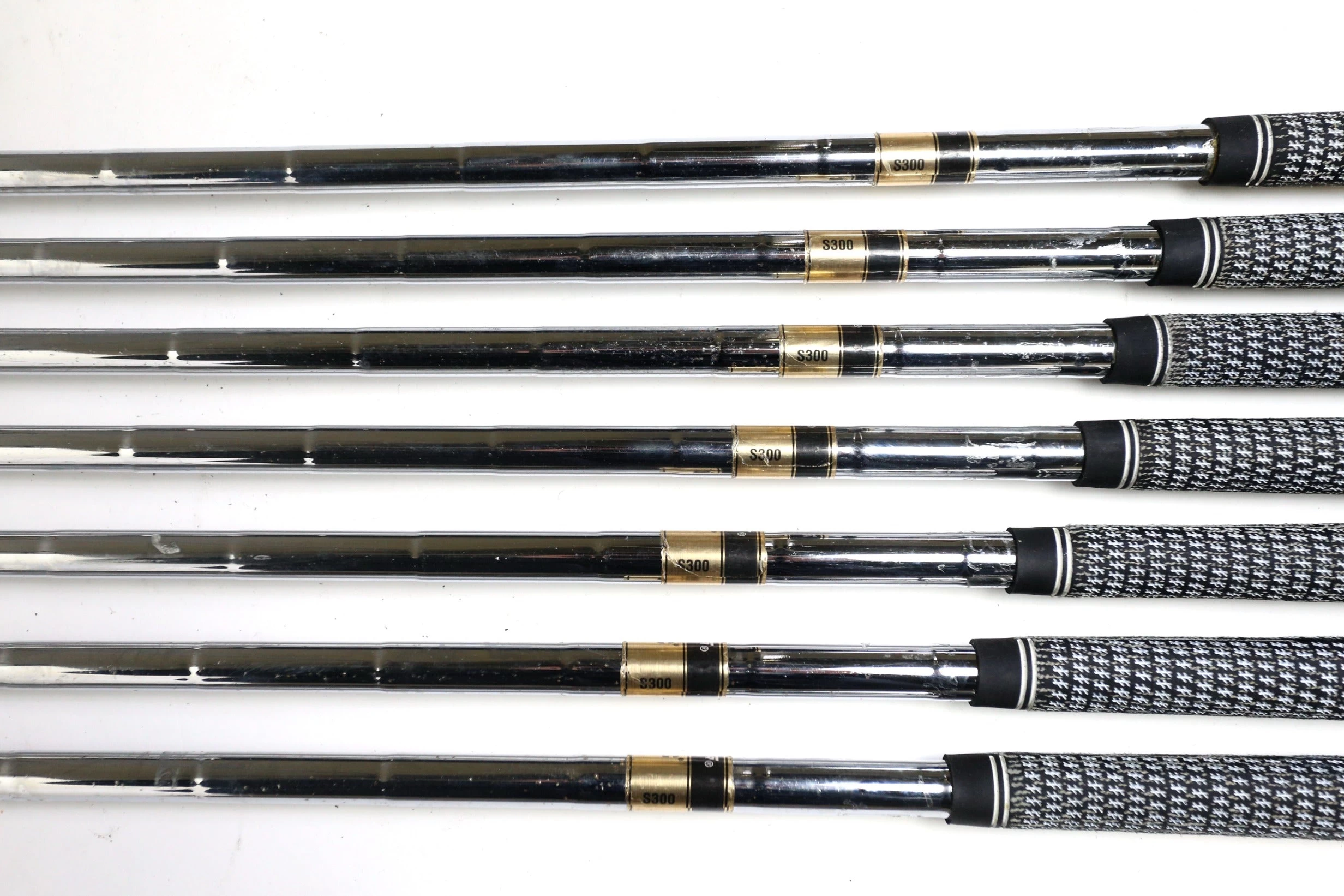 Titleist 704.CB 4-9, PW Iron Set RH S300 Steel Shaft Stiff Flex - Image 8