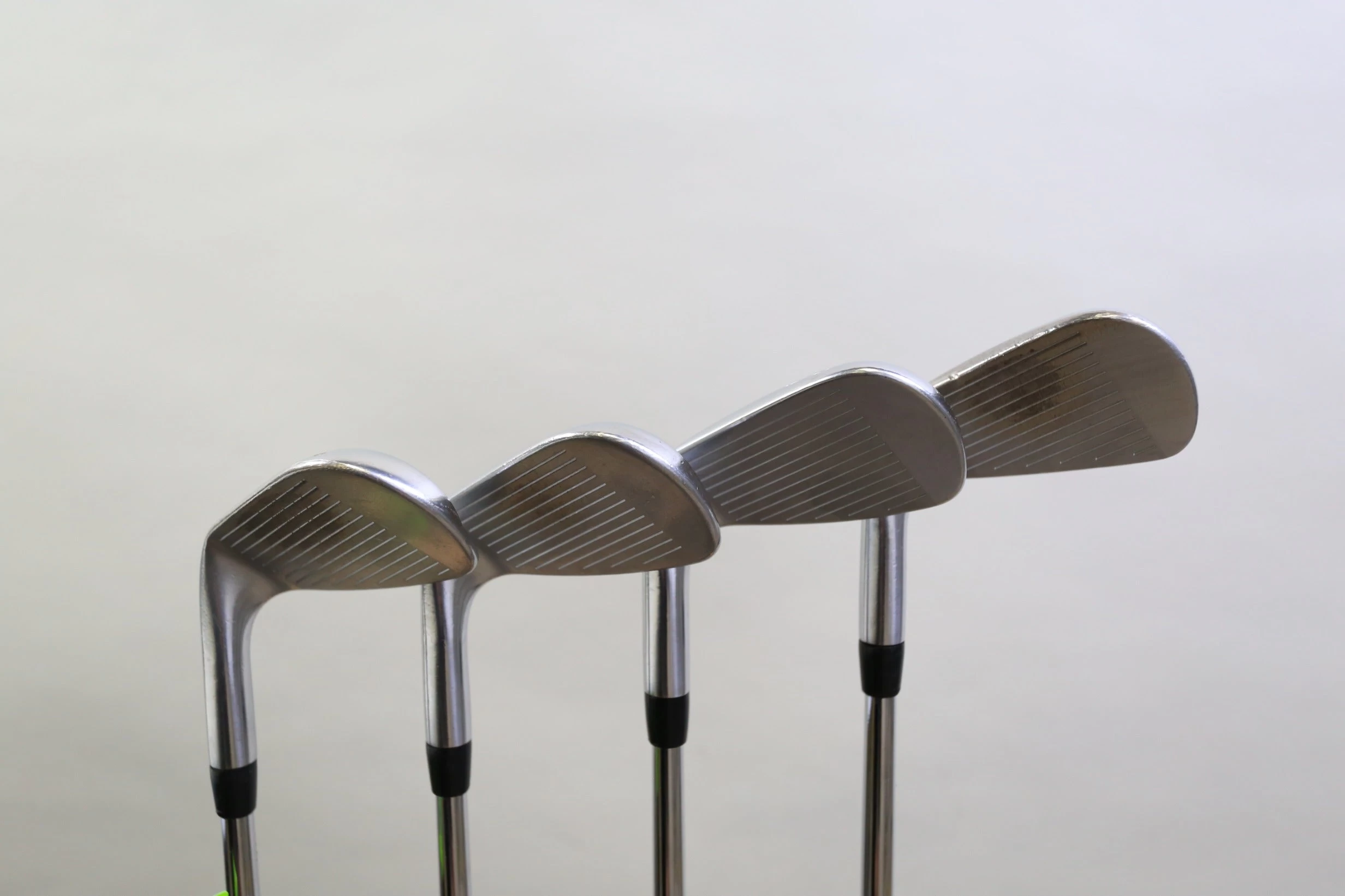 Titleist 620 MB 7-9, PW Iron Set RH True Temper Dynamic Gold Shafts Extra Stiff - Image 2