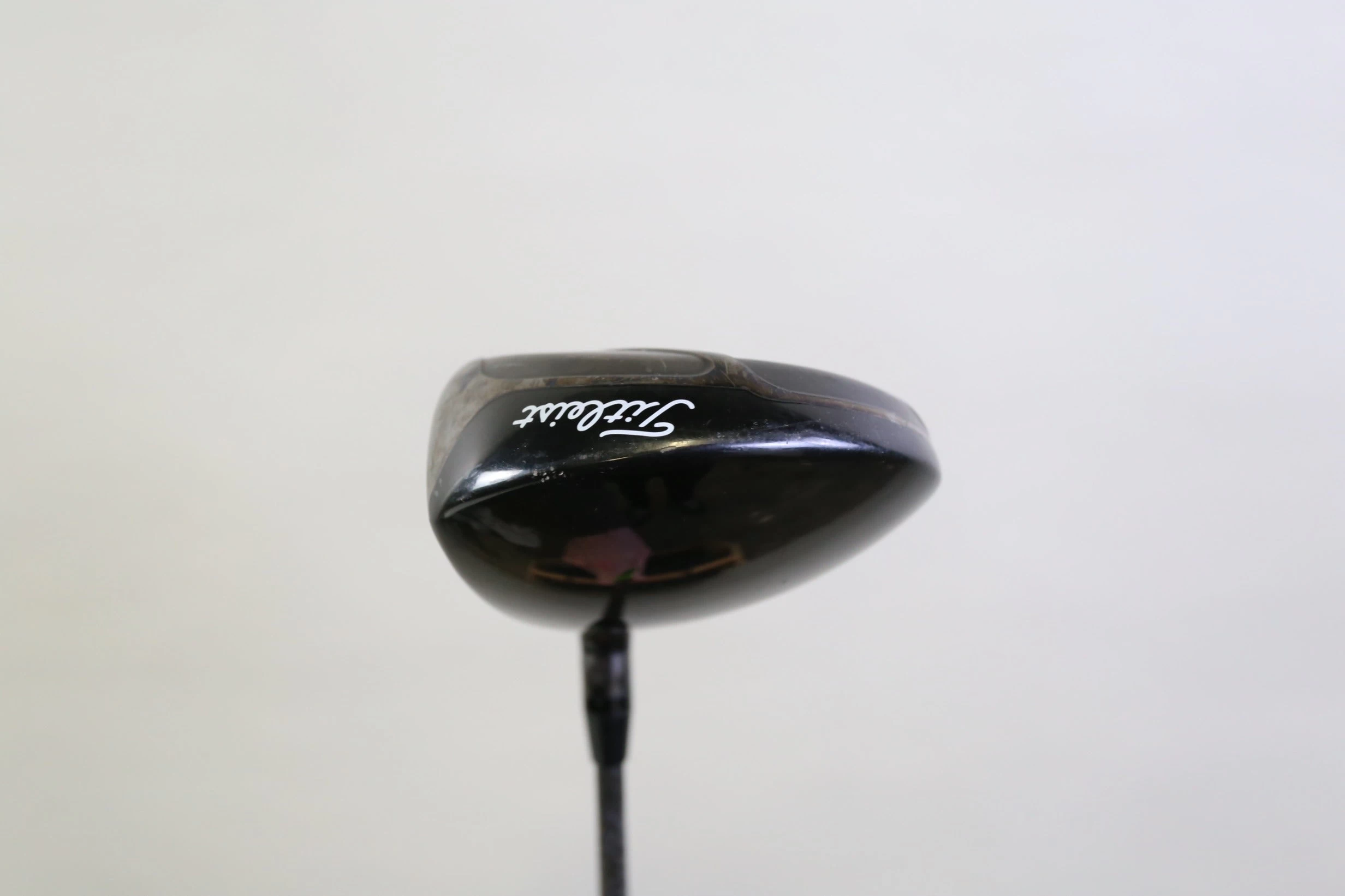 Titleist 910D3 Driver - Right-Handed - 10.5 Degrees - Regular Flex - Image 3