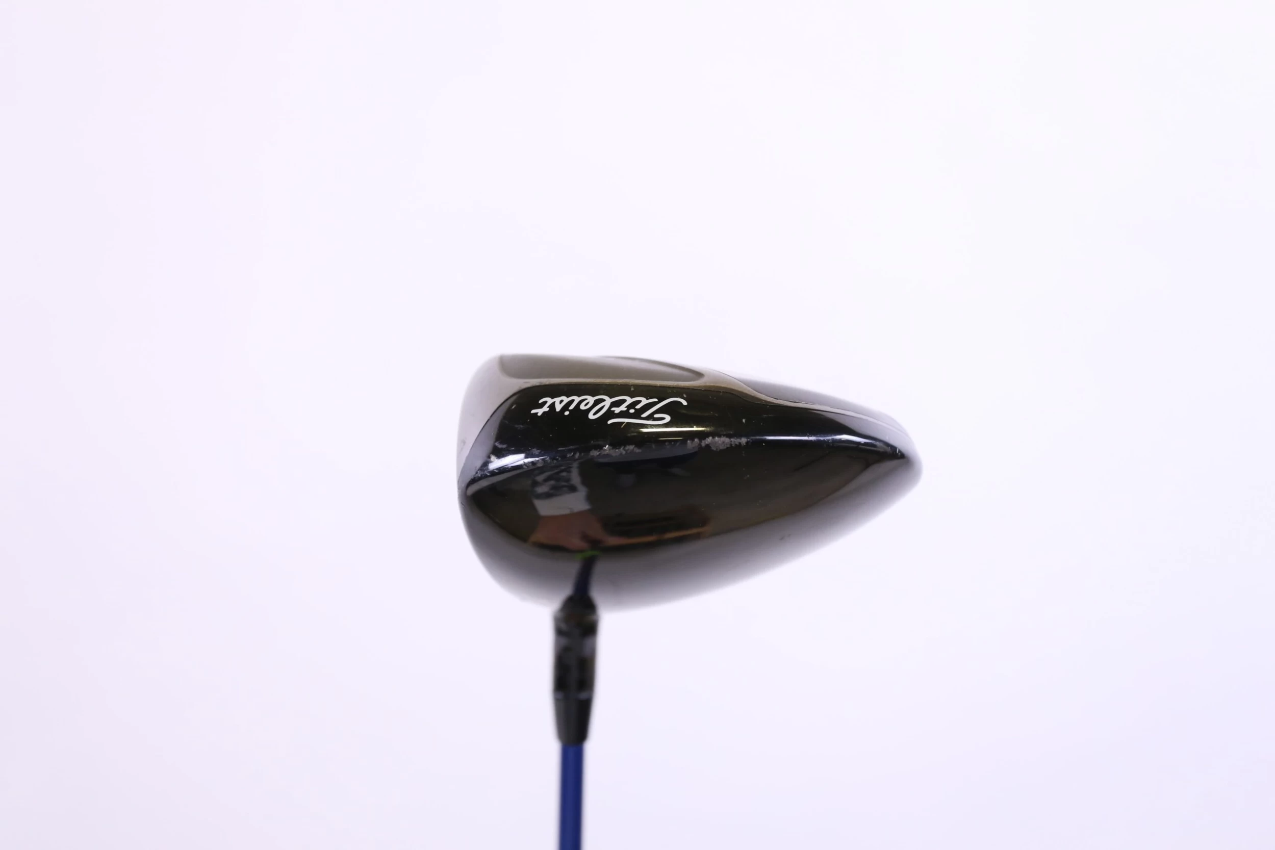 Titleist 910D2 Driver - Right-Handed - 7.5 Degrees - Stiff Flex - Image 3