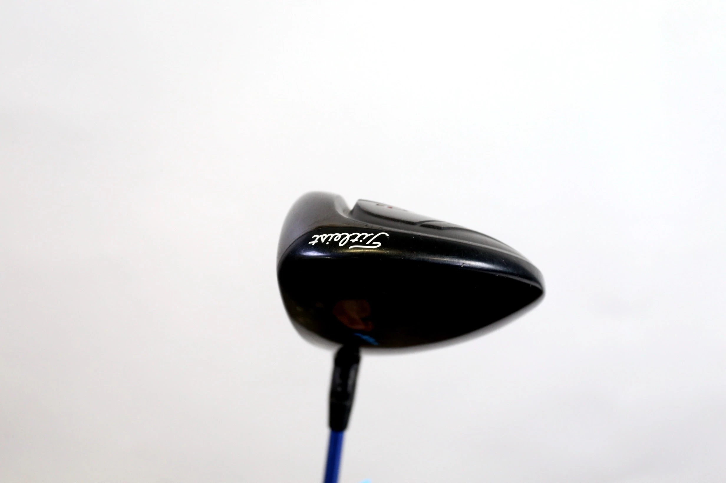 Titleist 915D3 Driver - Right-Handed - 9.5 Degrees - Regular Flex - Image 4