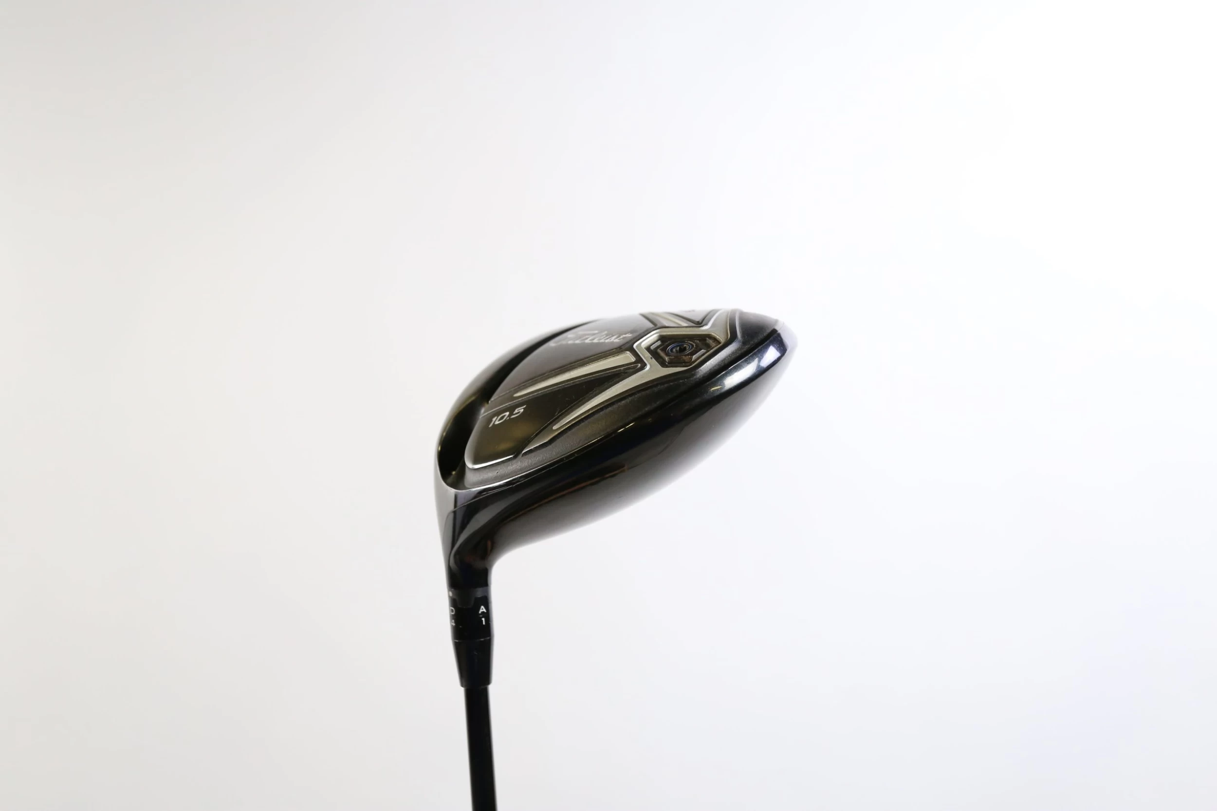 Titleist 915D3 Driver - Left-Handed - 10.5 Degrees - Regular Flex - Image 3