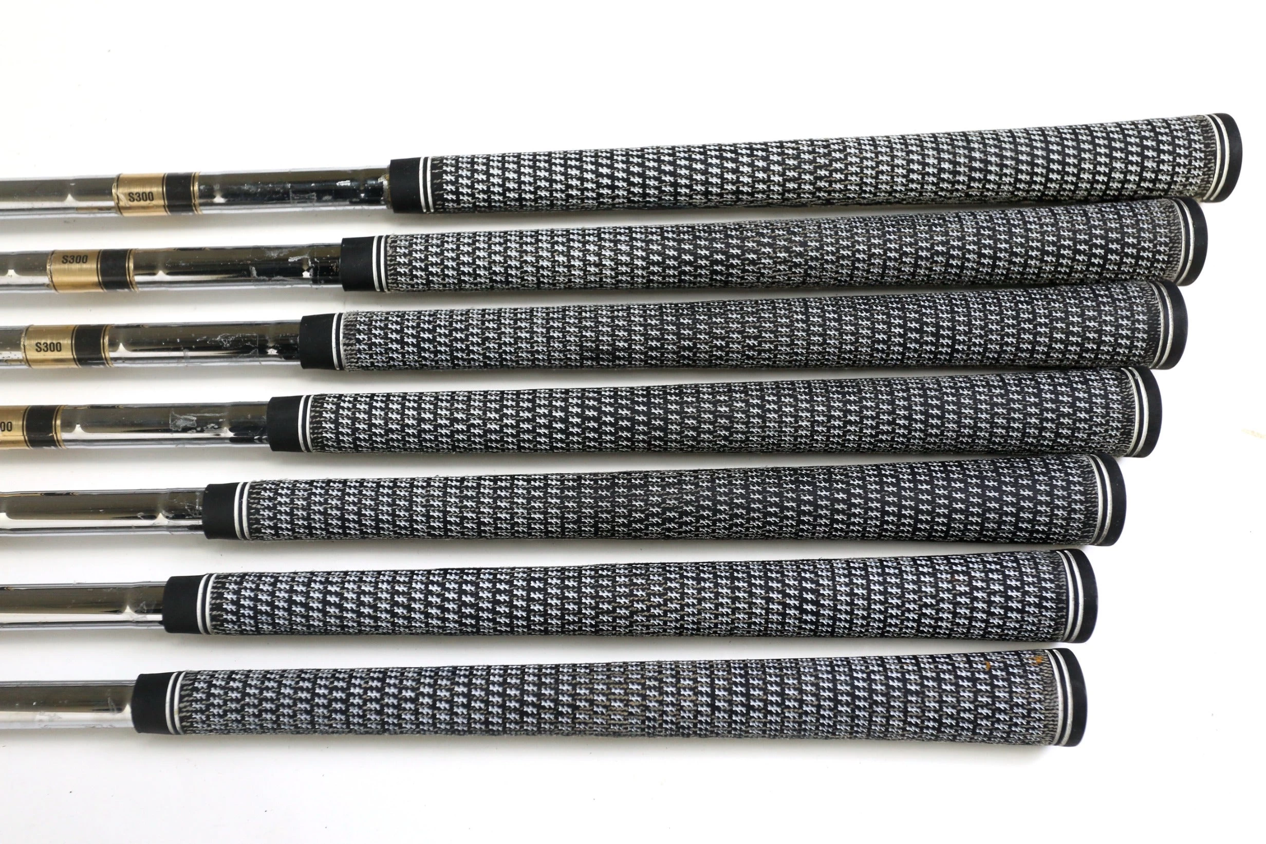 Titleist 704.CB 4-9, PW Iron Set RH S300 Steel Shaft Stiff Flex - Image 9