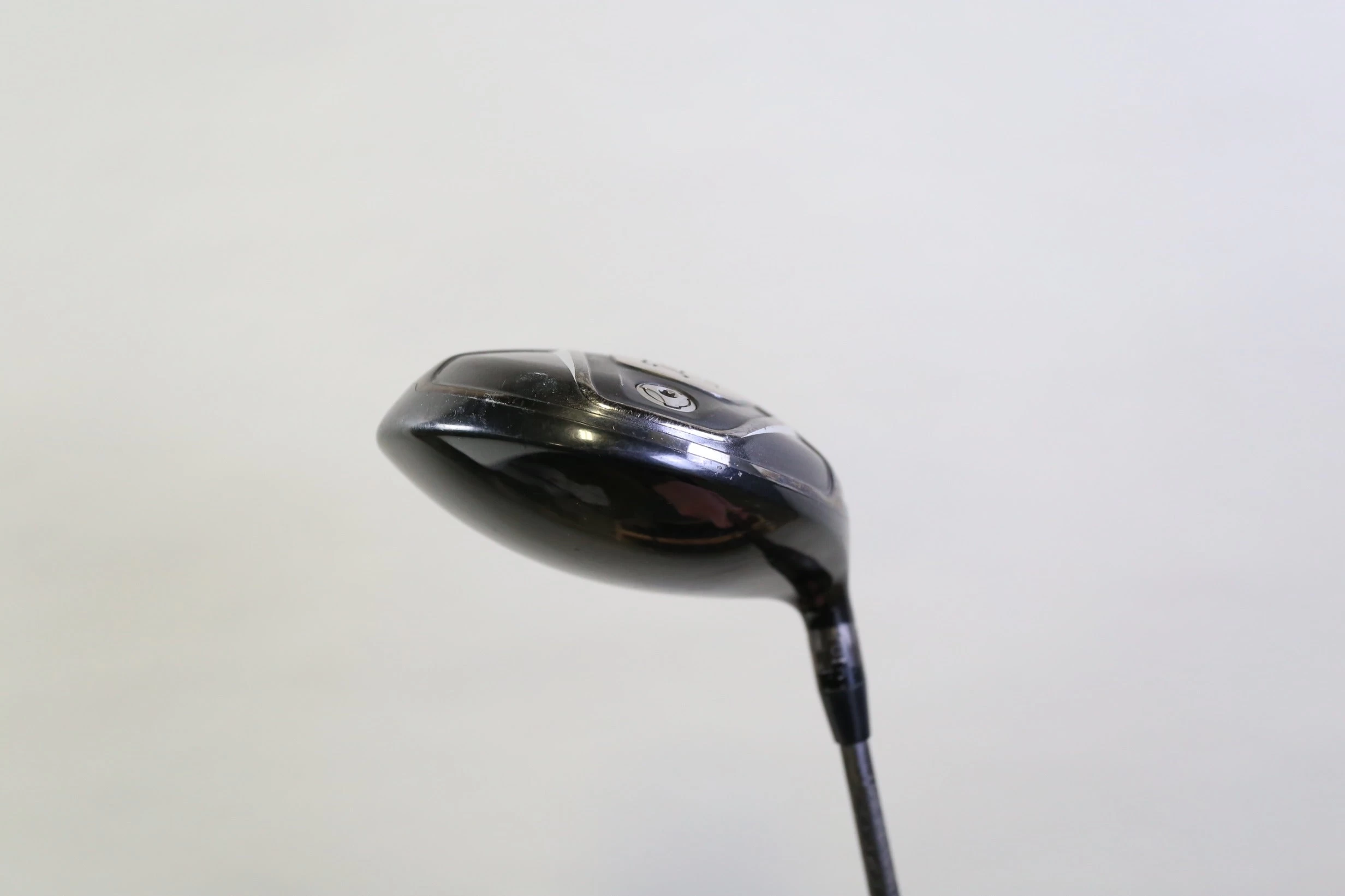 Titleist 910D3 Driver - Right-Handed - 10.5 Degrees - Regular Flex - Image 4