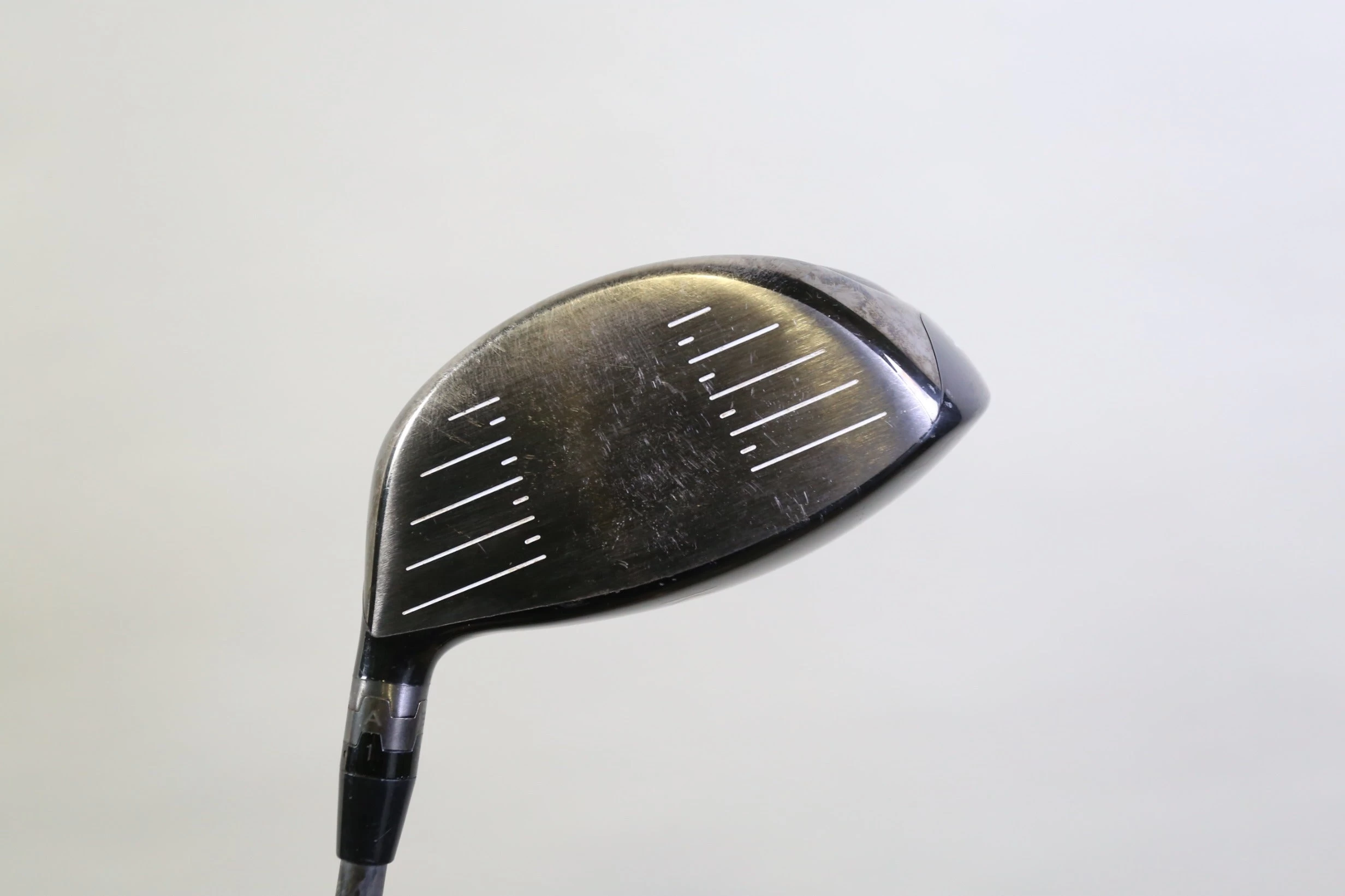 Titleist 910D3 Driver - Right-Handed - 10.5 Degrees - Regular Flex - Image 2