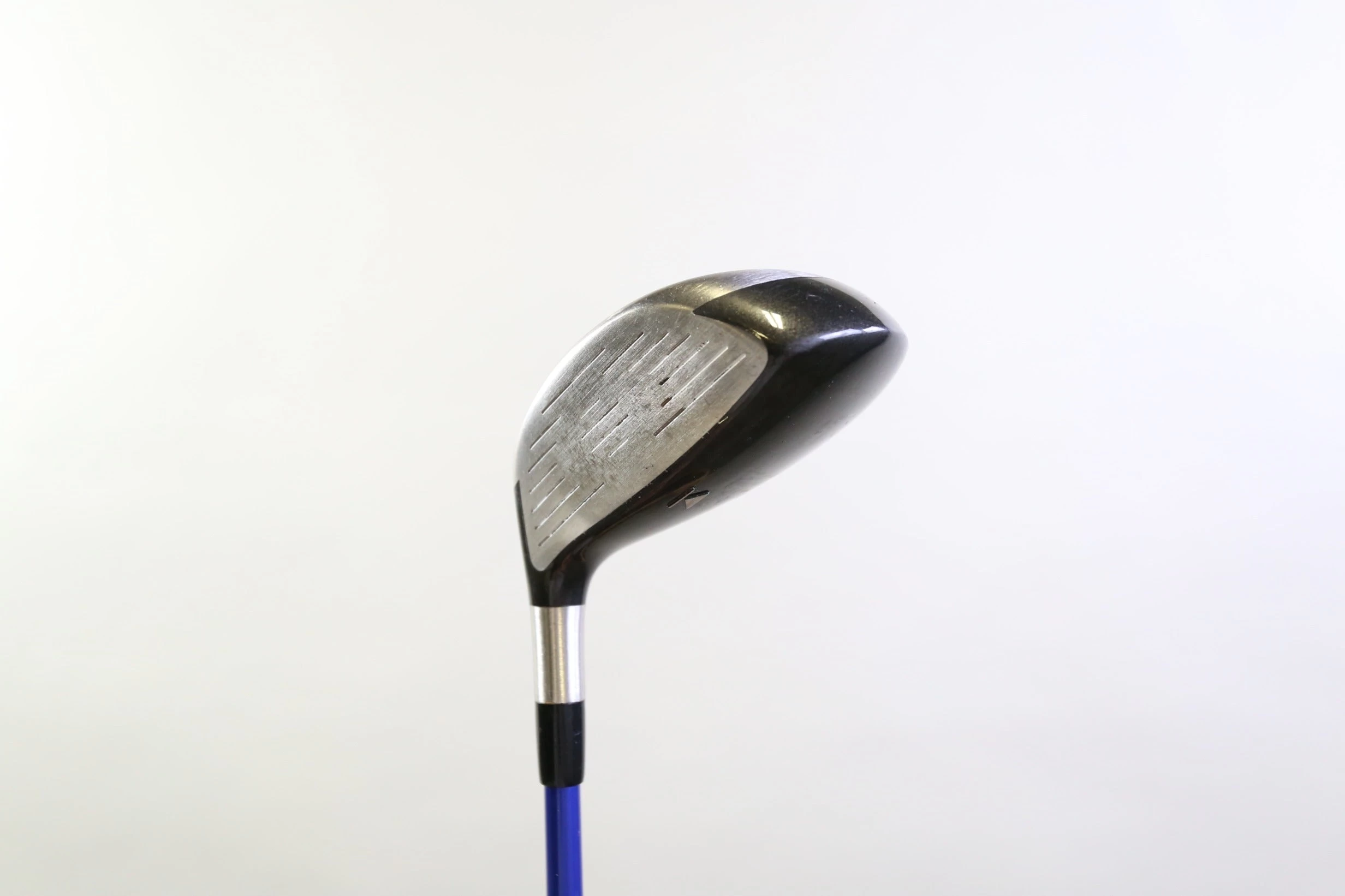 Titleist 904F 4 Wood 17* RH 42.5 In YS-6+ Graphite Shaft Stiff Flex - Image 5