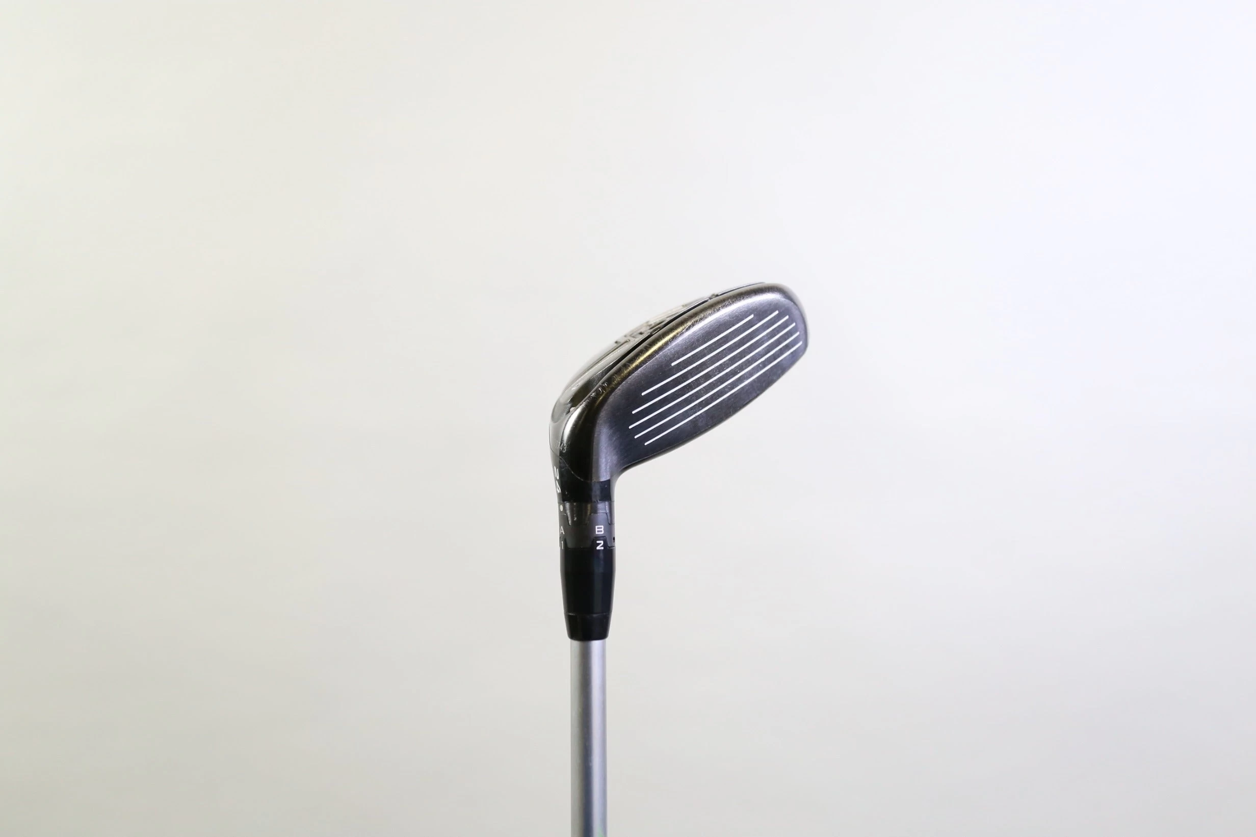 Titleist 915H 4 Hybrid 24* RH 39.5 In Mitsubishi Diamana Shaft Regular Flex - Image 2