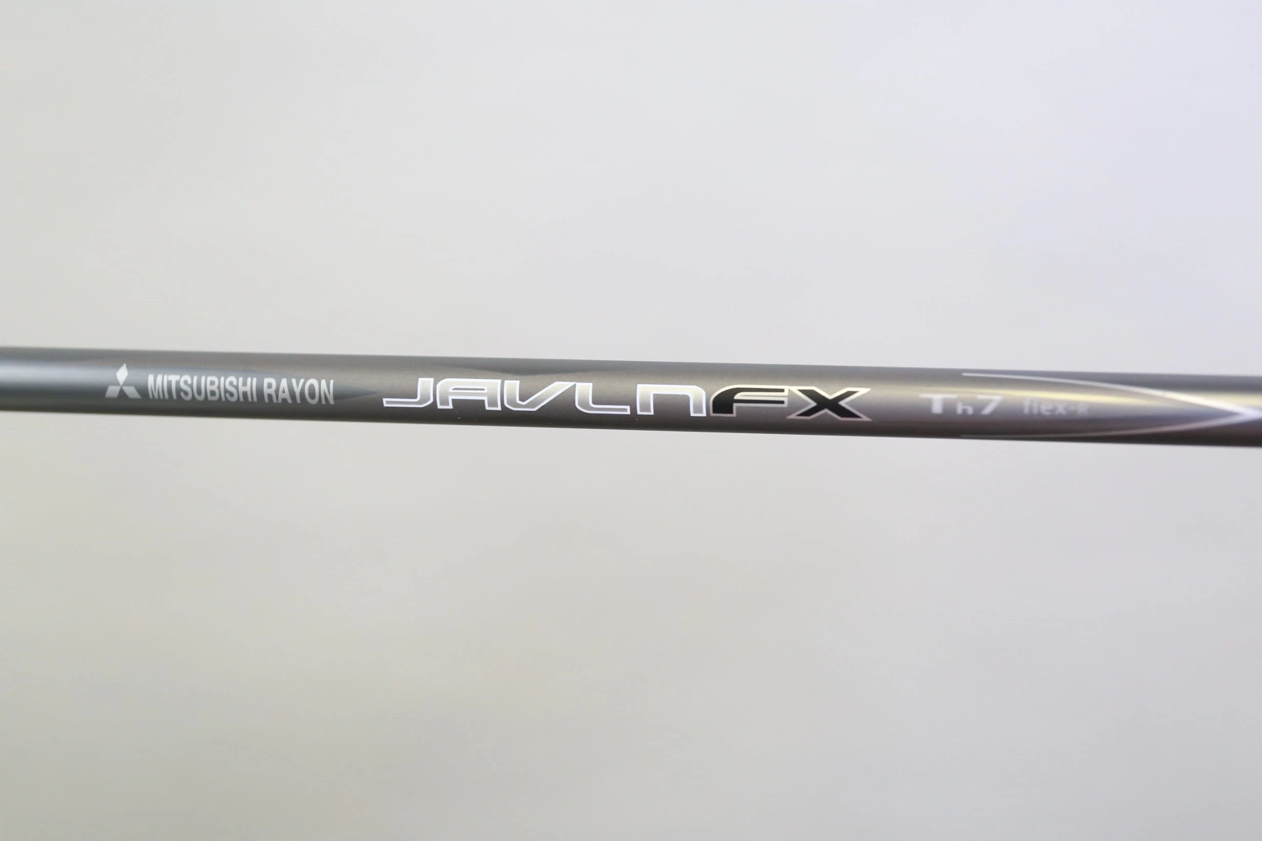 Titleist 910H 19* Hybrid RH 40.5 In Mitsubishi JAVLN Graphite Shaft Regular Flex - Image 7